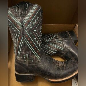 Women’s Roper brand boots.